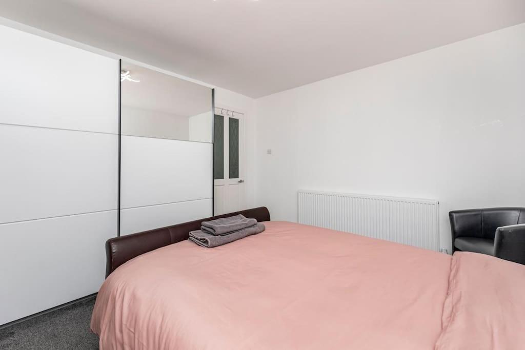 Luxurious Detached Bungalow Batley Dış mekan fotoğraf