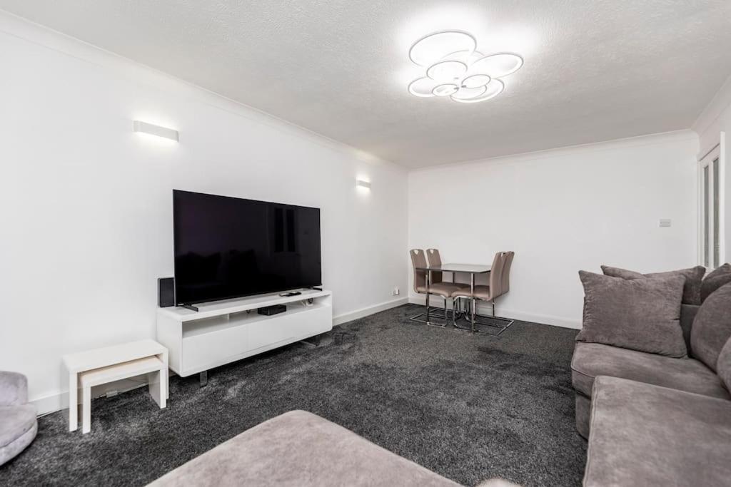 Luxurious Detached Bungalow Batley Dış mekan fotoğraf