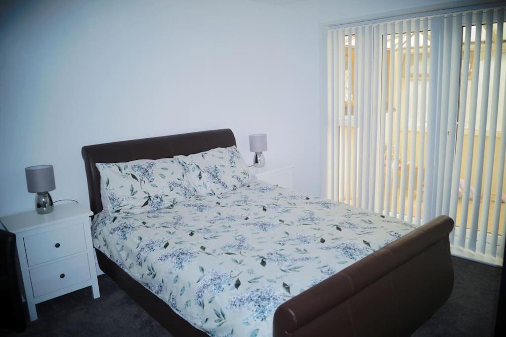 Luxurious Detached Bungalow Batley Dış mekan fotoğraf