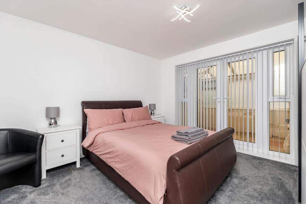 Luxurious Detached Bungalow Batley Dış mekan fotoğraf
